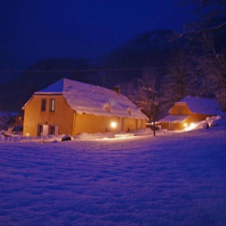 Les Gites Du Pla De Moura Luz-Saint-Sauveur Exterior foto